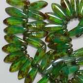 DAGGER BEADS    MILKY TURQUOISE PICASSO